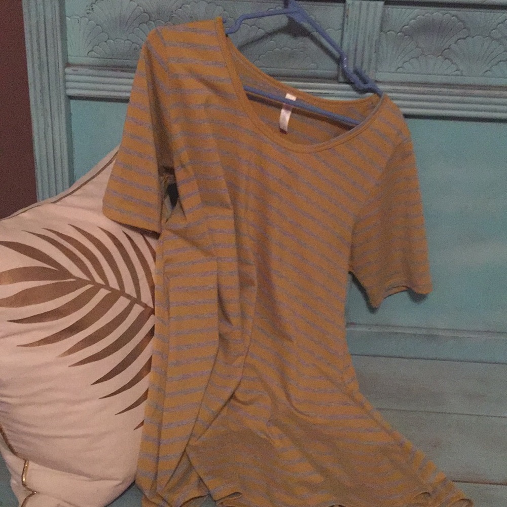 LulaRoe Perfect T